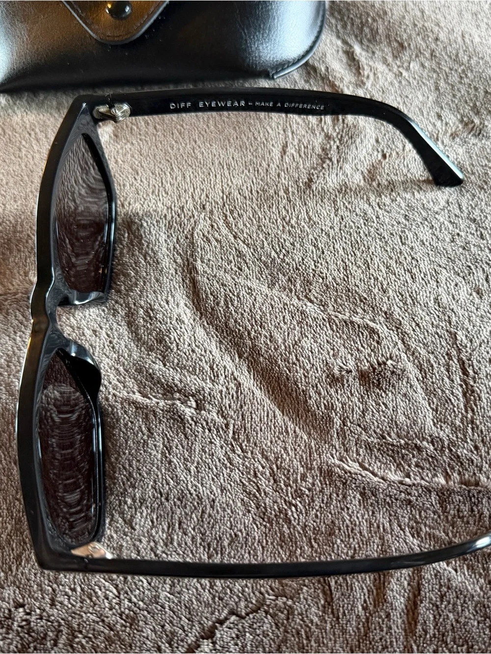 DIFF Eyewear Black ‘JAKE’ Sunglasses